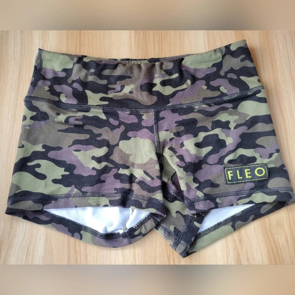 Fleo Pants - Fleo Grapeade Camo High Rise Original small